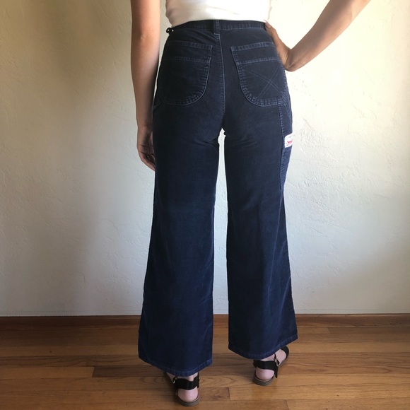 [SOLD on Depop! ] 70s Levi’s wide leg cargos - Picture 4 of 6